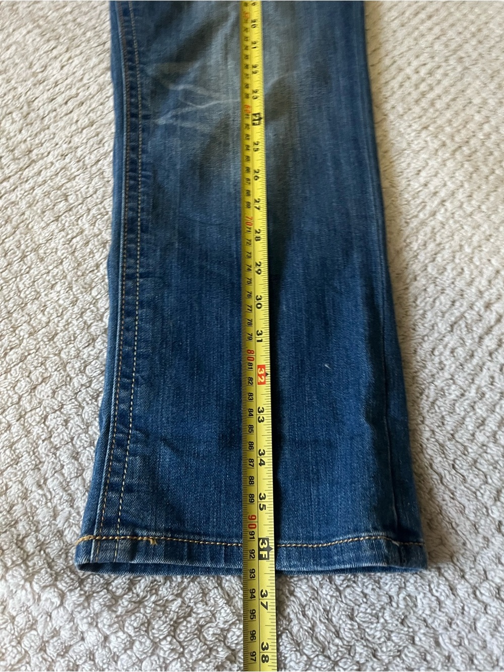 Miss Me vtg y2k Women's Straight Leg Faded Blue Jeans with studded pockets - Picture 15 of 16